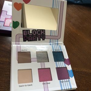 tetris x ipsy block party palette ! 🎨